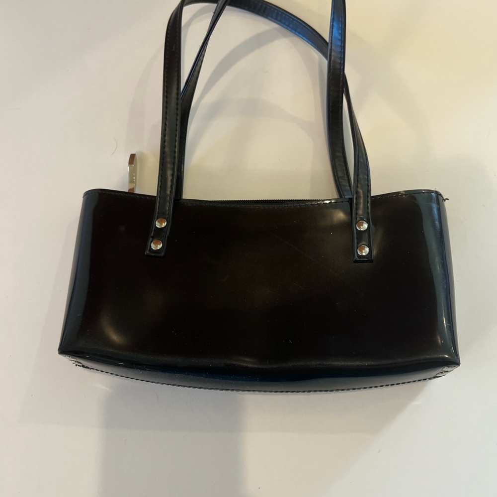 Beijo Y2K patent leather purse pop star